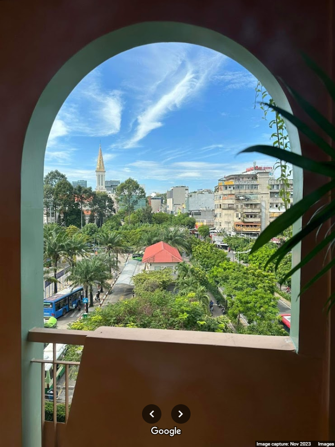 Hotel imagery matching the surroundings